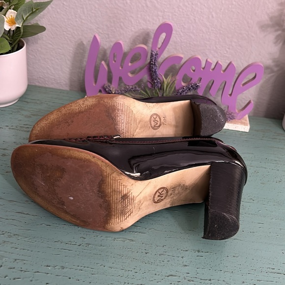 Michael Kors Shoes SZ 7.5 - Picture 5 of 6